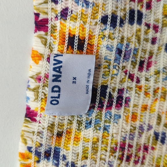 NWT - Old Navy Floral Tie Shoulder Peplum Top - Picture 3 of 6